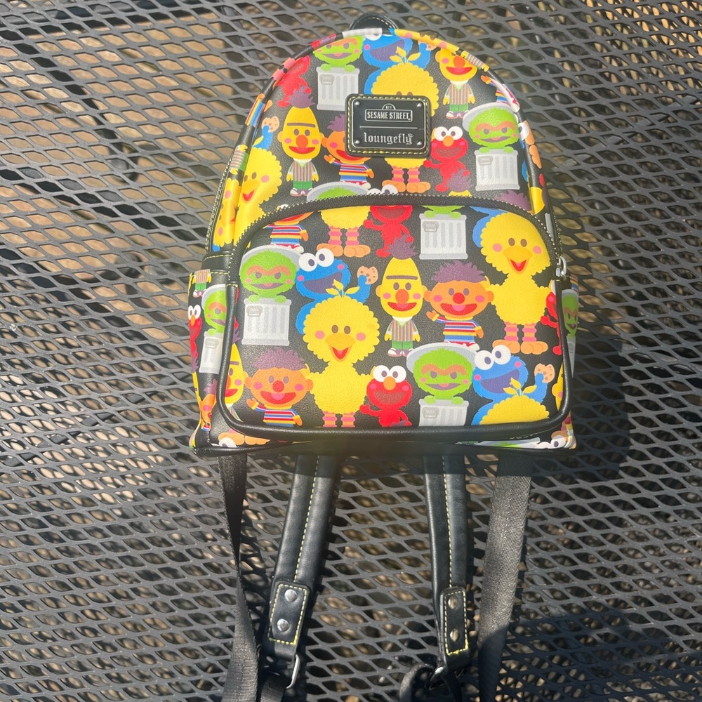 Sesame Street All Over Loungefly Backpack SeaWorld Exclusive Used check images
